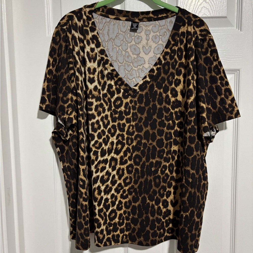 SHEIN Leopard Print V-Neck Short Sleeve Top - Brown/Black